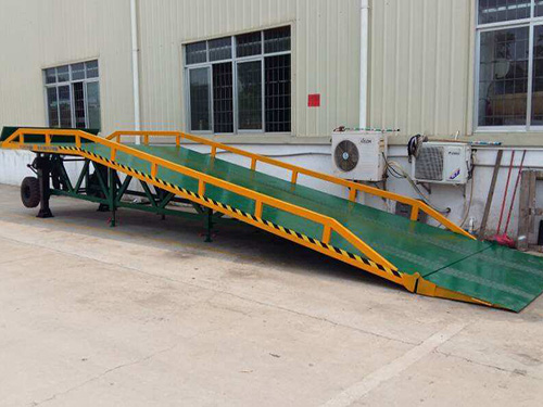 1596794940680957.jpg 卸(xie)貨平台